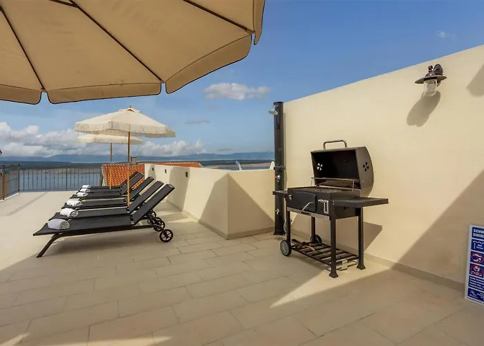 1 Bedroom Awesome In * Dramalj