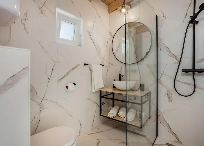 Vikendica 1 Bedroom Awesome In